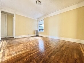 357 E 163rd St in Bronx, NY - Building Photo - Building Photo