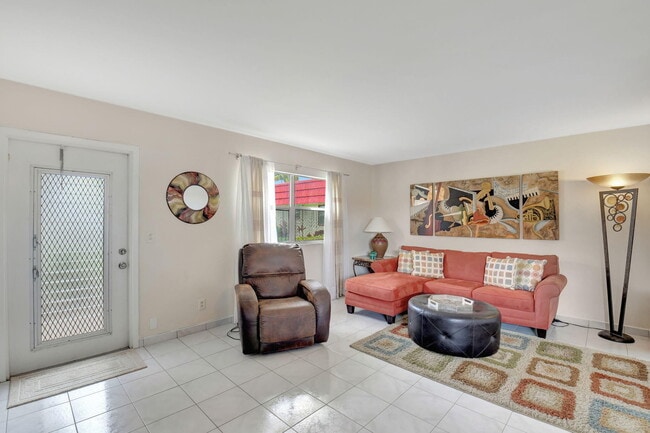 78 Seville Blvd in Delray Beach, FL - Building Photo - Building Photo
