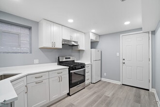 5329 N Central Ave, Unit 1 in Chicago, IL - Building Photo - Building Photo