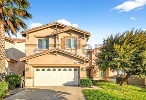 6085 Medinah St in Fontana, CA - Building Photo