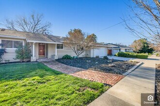 241 Walnut Ave in Walnut Creek, CA - Building Photo - Building Photo