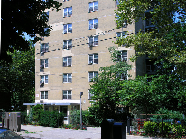 1655 Undercliff Ave in Bronx, NY - Building Photo - Building Photo