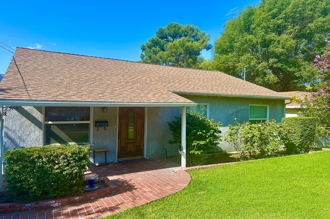property at 3022 Evelyn St