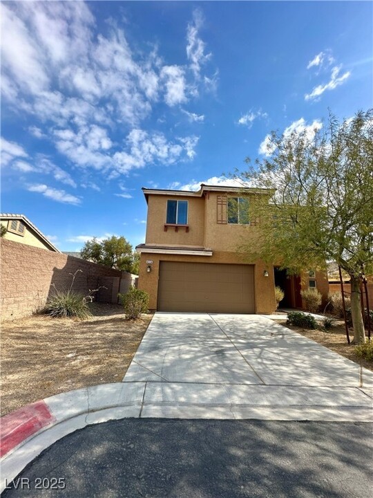 4554 Rockland Break Ct in Las Vegas, NV - Building Photo