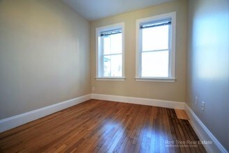 8 Gardner St-Unit -A7 in Boston, MA - Building Photo - Building Photo