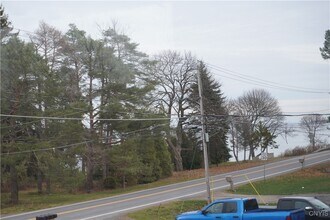 157 Co Rte 89 in Oswego, NY - Foto de edificio - Building Photo