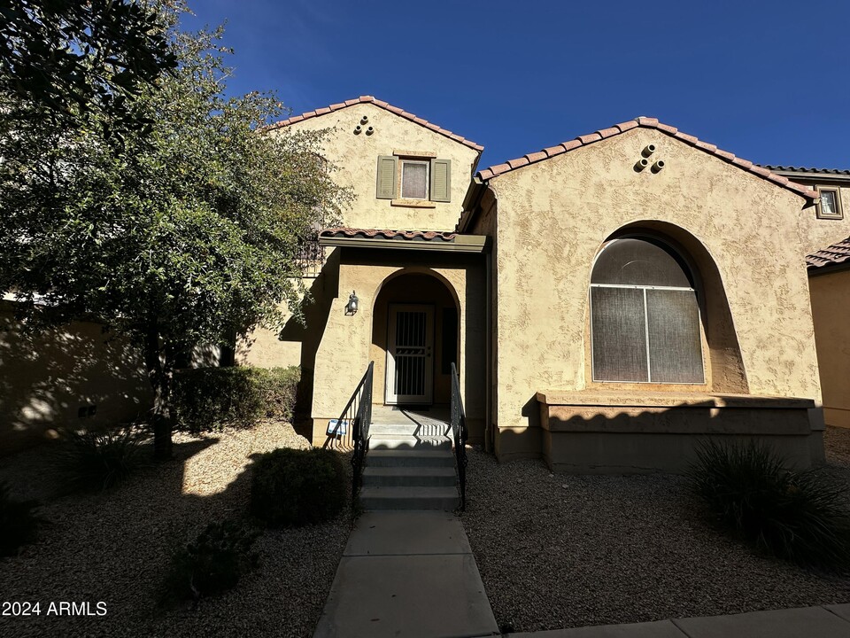 3637 W Bryce Ct in Phoenix, AZ - Building Photo