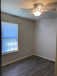 705 W Garland St photo'