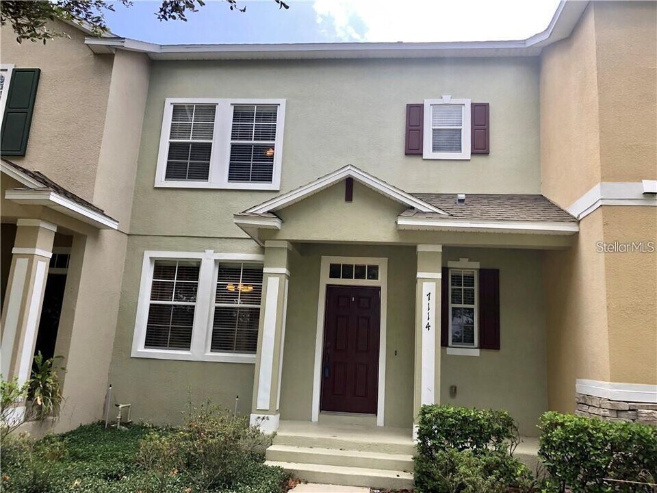 7114 Five Oaks Dr in St. Cloud, FL - Building Photo