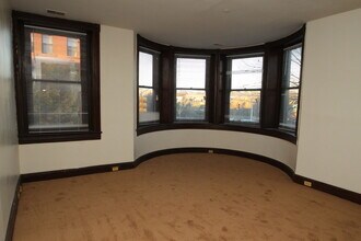 223 E Preston St in Baltimore, MD - Building Photo - Building Photo