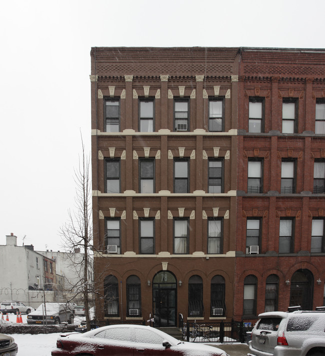 78 Huron St in Brooklyn, NY - Foto de edificio - Building Photo