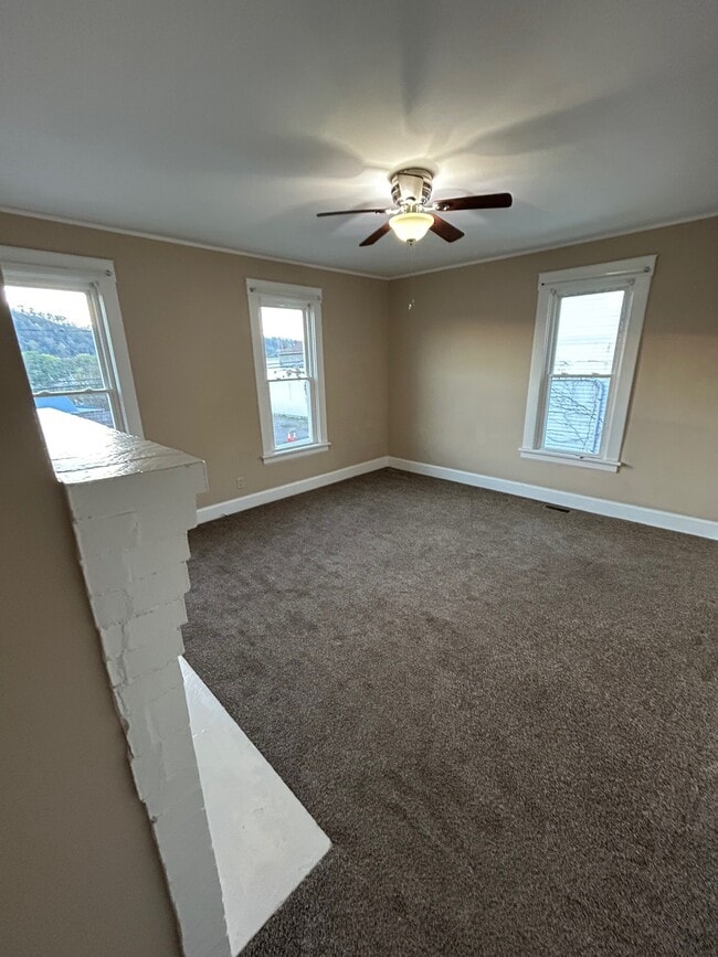 918 Marshall St, Unit 918.5 in Mcmechen, WV - Building Photo - Building Photo