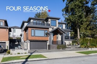 18751-18754 54 Ave in Surrey, BC - Building Photo