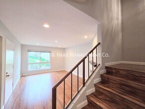 3701 Country Club Dr in Long Beach, CA - Building Photo - Building Photo