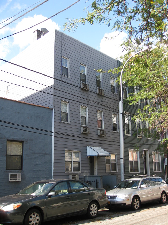 5-36 47th Rd in Long Island City, NY - Building Photo - Building Photo