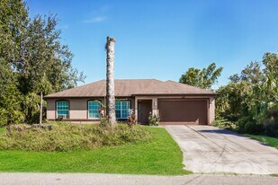 1488 Nabatoff St in North Port, FL - Building Photo