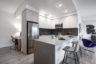 The Whitney on Redpath in Toronto, ON - Building Photo