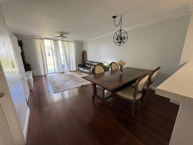 4500 NW 107th Ave in Doral, FL - Building Photo - Building Photo