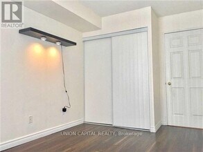 35 Empress Ave in Toronto, ON - Building Photo - Building Photo