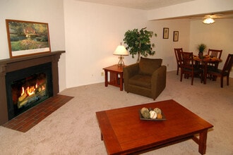Wheaten Place in Omaha, NE - Building Photo - Building Photo