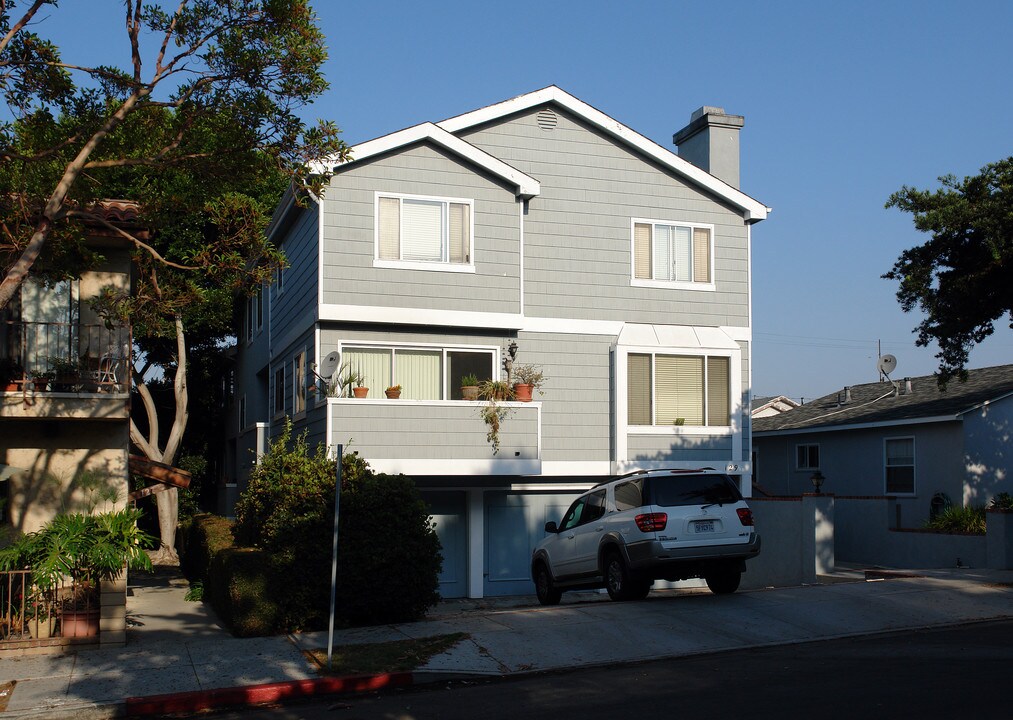 129 Concord St in El Segundo, CA - Building Photo