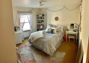 1120 W Hamilton Ave, Unit Four in Eau Claire, WI - Building Photo - Building Photo