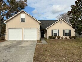 16 Mallorys Way in Savannah, GA - Building Photo