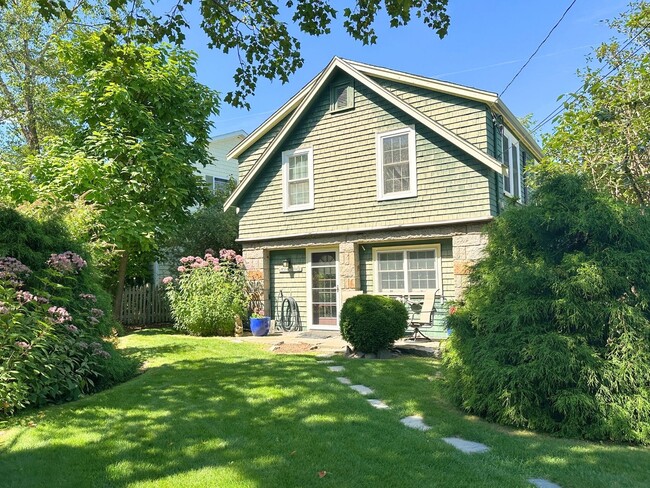 1 B Pigeon Hill Ct in Rockport, MA - Building Photo - Building Photo