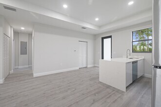 757 Joponica Ave S in Lehigh Acres, FL - Building Photo - Building Photo