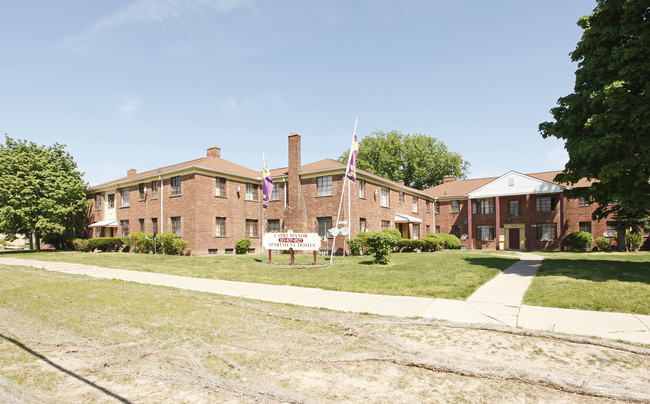 Capri Manor Apartments