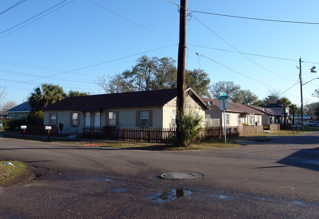 1725 E 28th St in Jacksonville, FL - Building Photo - Building Photo