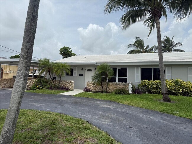 4331 NW 10th St