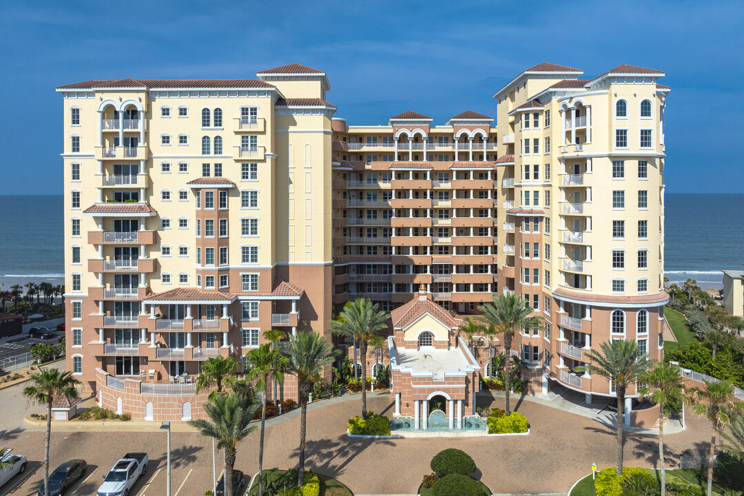 Bella Vista in Daytona Beach Shores, FL - Building Photo