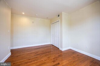 4706 Chestnut St, Unit 2A in Philadelphia, PA - Building Photo - Building Photo