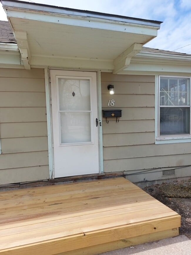 4416-4418 E Central Ave