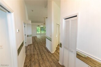 8204 Breton Cir in Ft. Myers, FL - Foto de edificio - Building Photo