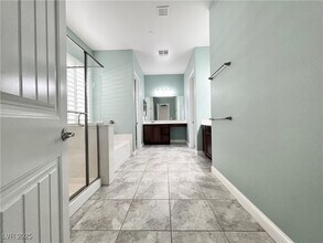 2117 Thames View St in Henderson, NV - Building Photo - Building Photo