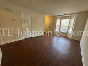 839 Brickwood Ct in Winston-Salem, NC - Building Photo - Building Photo