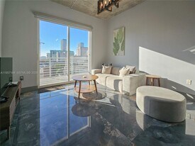 234 NE 3rd St in Miami, FL - Building Photo