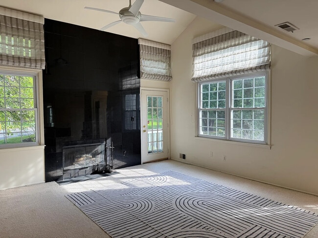 property at 89 Fox Run Dr
