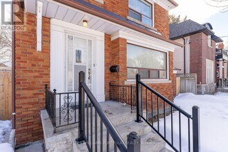 119 Parkview Hill Crescent in Toronto, ON - Building Photo - Building Photo