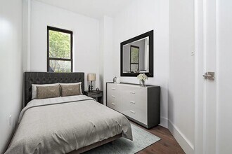 207 Madison St in New York, NY - Building Photo - Building Photo