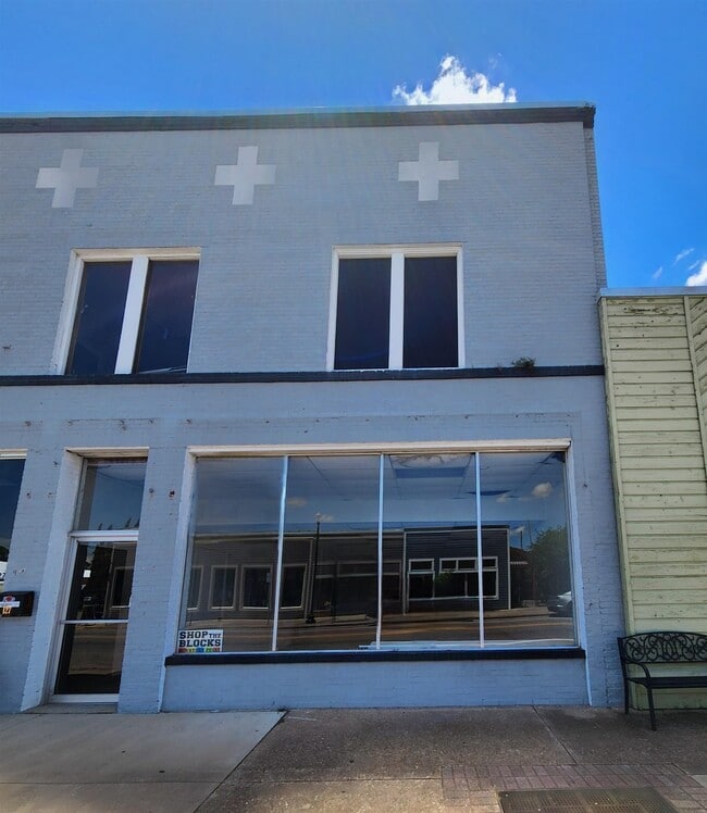 property at 125 S Jefferson St
