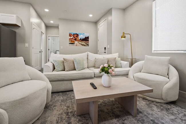 property at 6612 W Paradise Ln