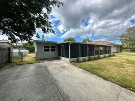 8972 67th St in Pinellas Park, FL - Building Photo