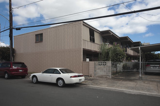 2805 Winam Ave in Honolulu, HI - Building Photo - Building Photo