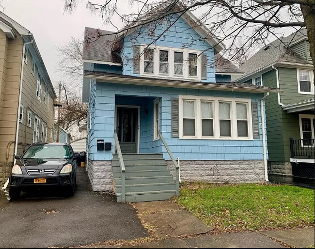 55 Parkwood Ave Rentals in Kenmore, NY