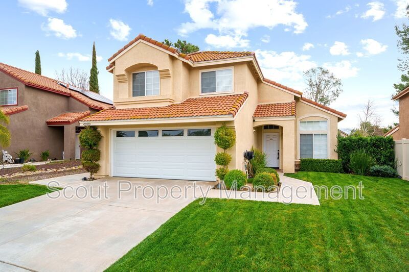 42970 Corte Salamanca in Temecula, CA - Building Photo