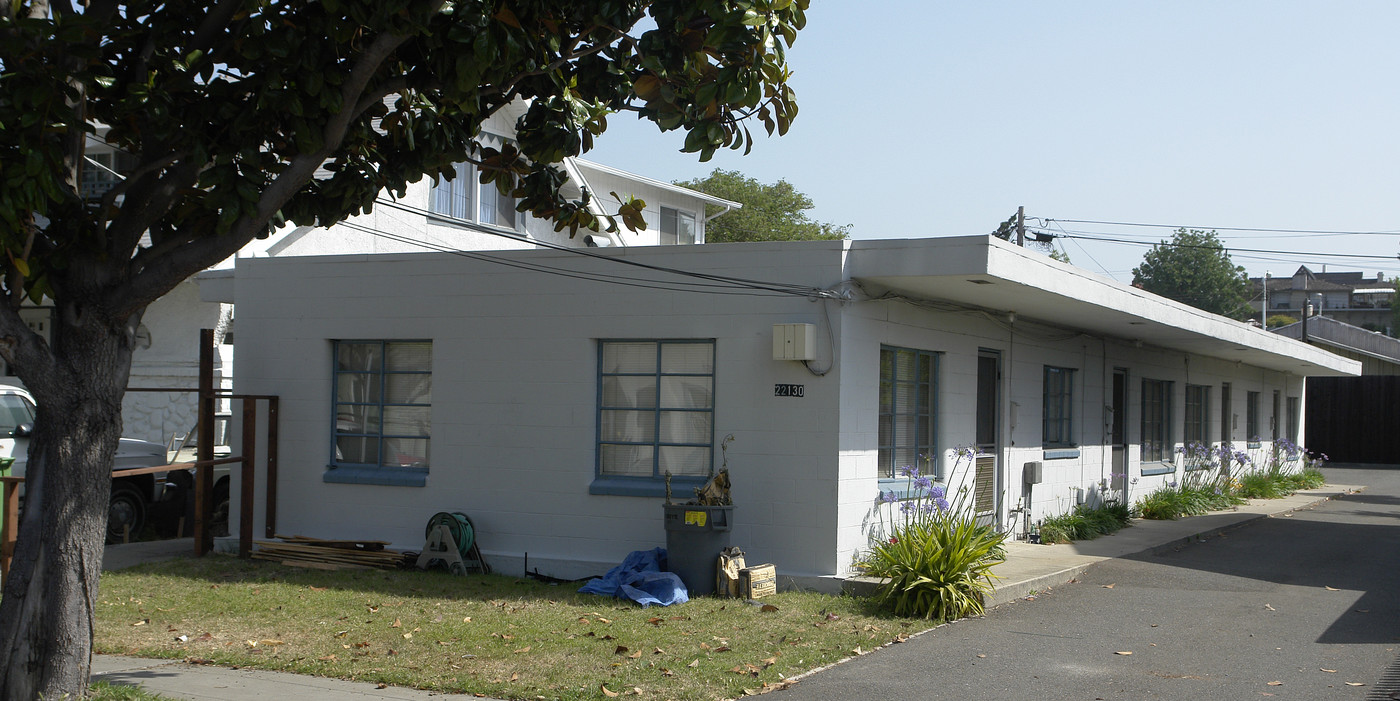 22130-22136 Montgomery St in Hayward, CA - Foto de edificio