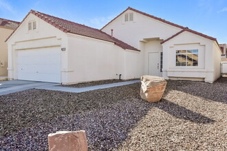 6227 Eliza Ln in North Las Vegas, NV - Building Photo - Building Photo